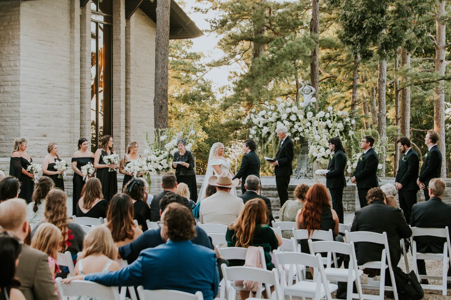 Lakeside ceremony at Greystone Estate on Beaver Lake, Rogers AR