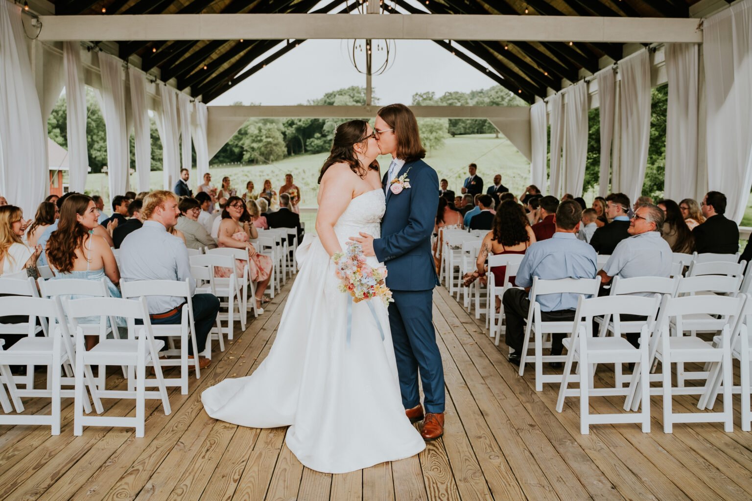 Wedding ceremony at Sassafras Springs Vineyard in Springdale